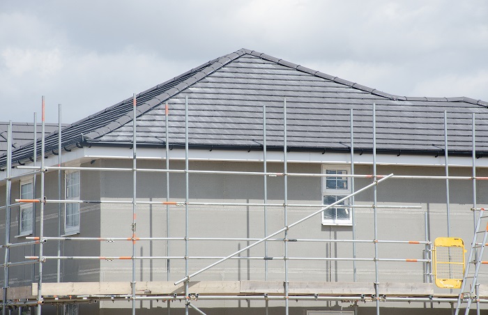 彩钢屋面翻新材料的耐候性与抗老化性能
