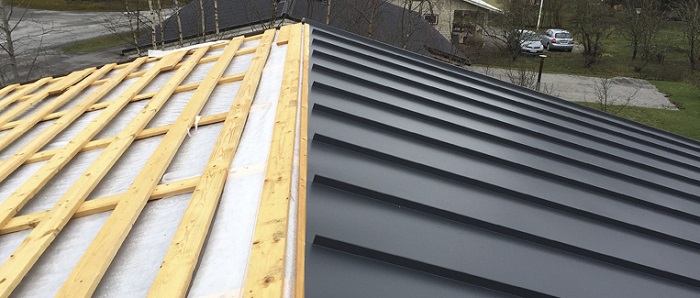 什么是彩钢屋面除锈翻新施工